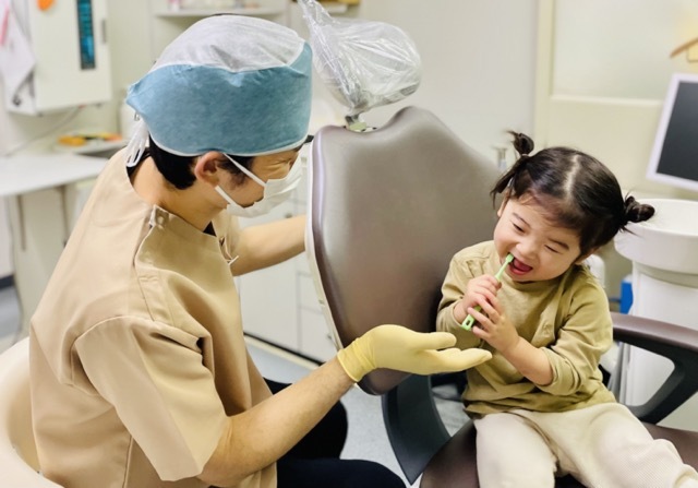 子供に大人気！小児予防歯科診療 小児歯科｜なかざとファミリー歯科口腔クリニック｜沖縄県那覇市